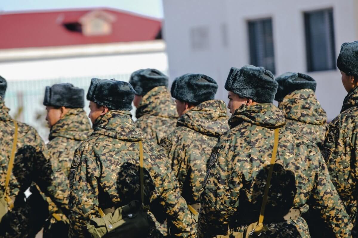 Әскердегі сарбаздардың қауіпсіздігі. Үкімет енді қимылдады
