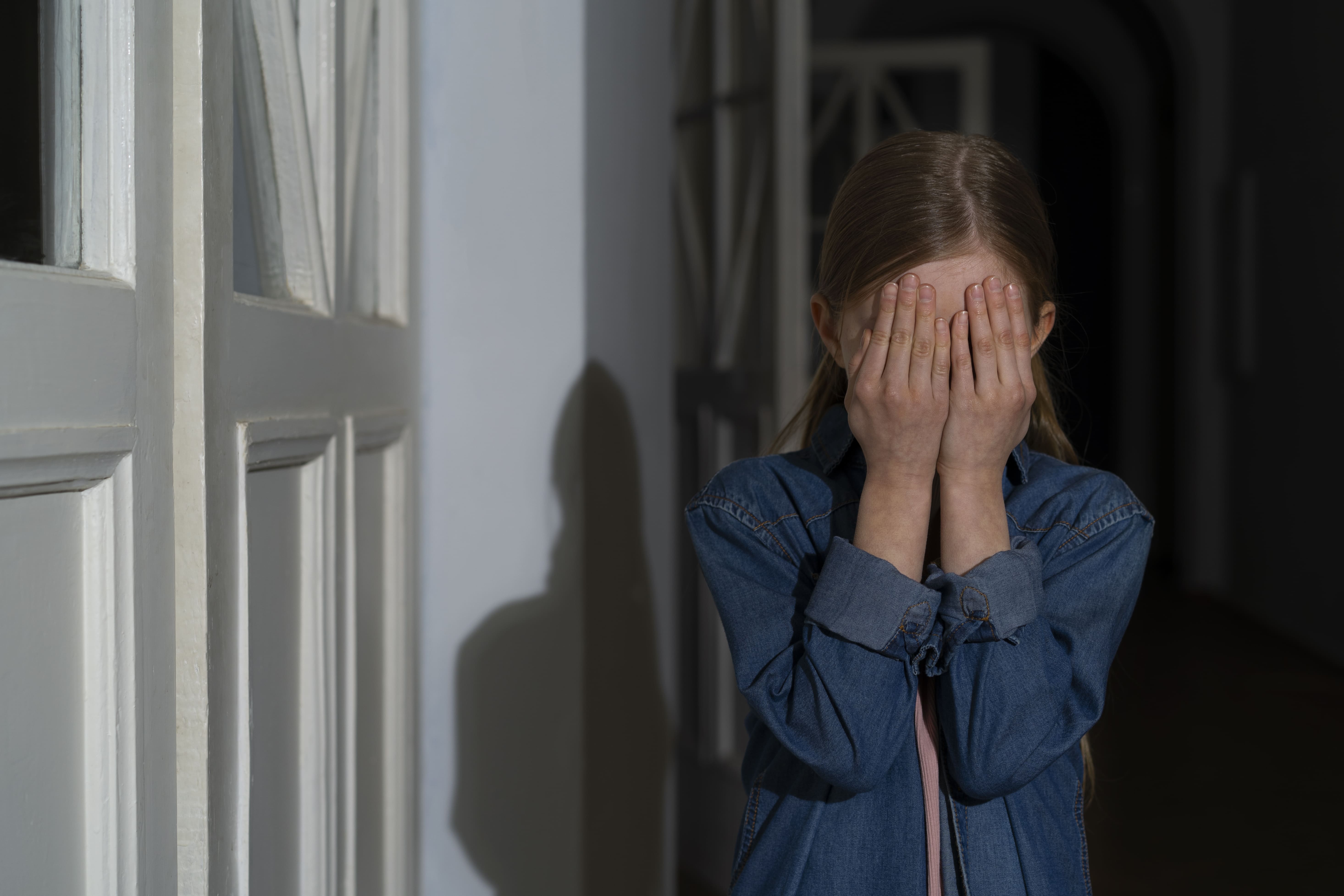 Арестовали со второй попытки: шымкентца подозревают в развращении 8-летней девочки